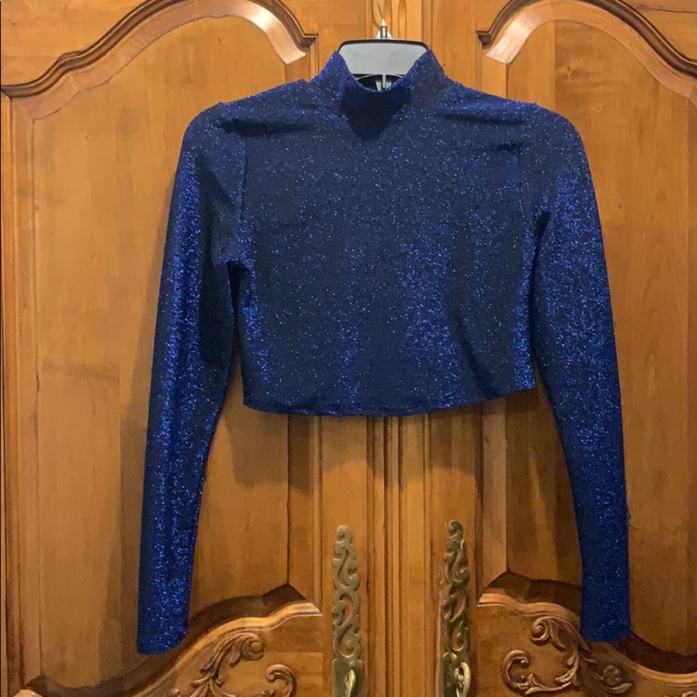 Forever 21 blue and black long sleeve crop xs